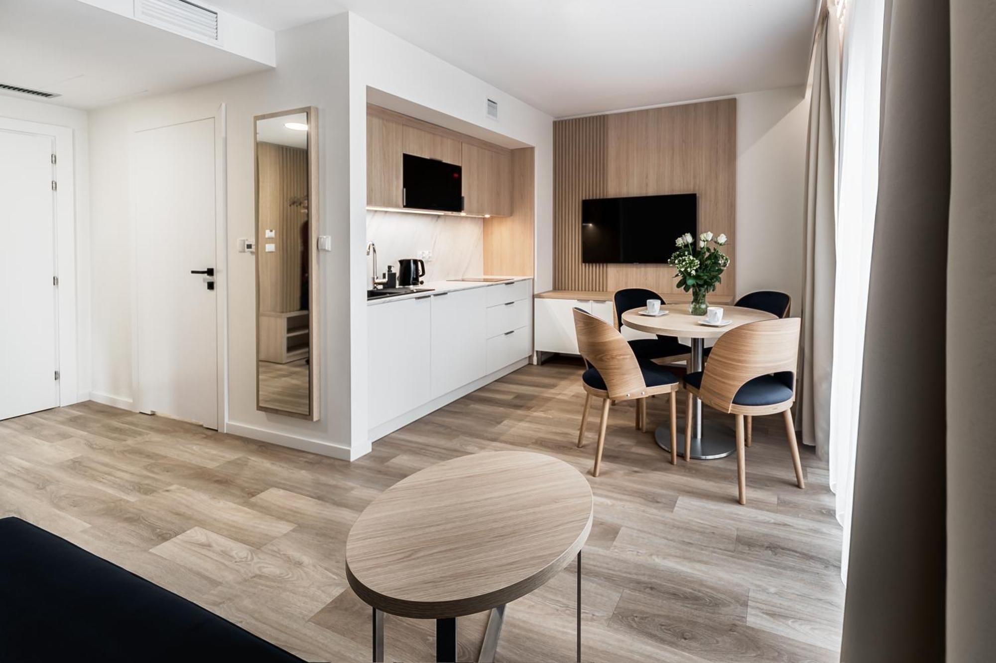 Świnoujście Aurum Aparthotel - Nowe Apartamenty Blisko Plazy - Neue Appartements In Strandnaehe מראה חיצוני תמונה